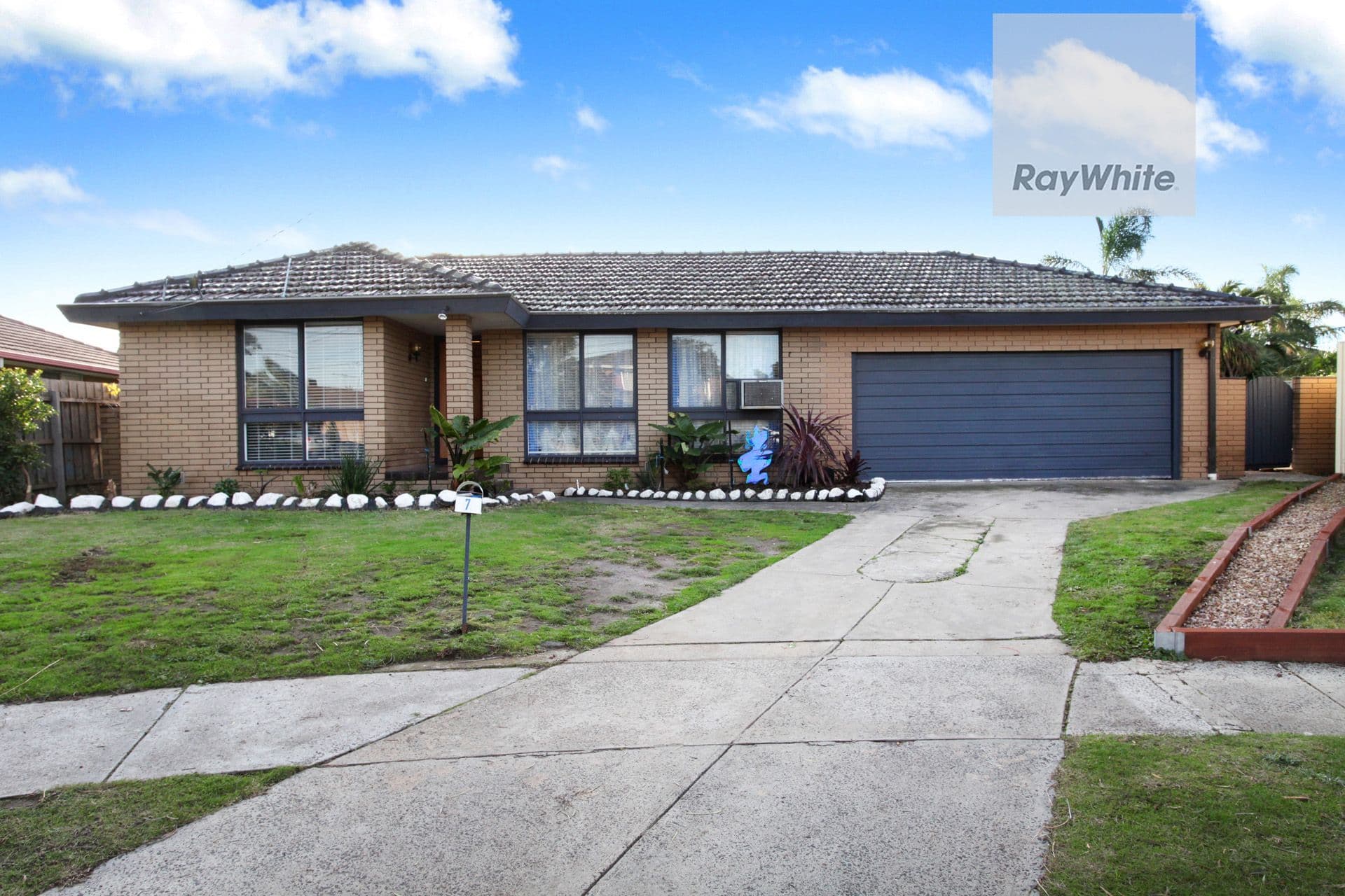 7 Elvin Close, Gladstone Park VIC 3043, Gladstone Park - Thumbnail 2