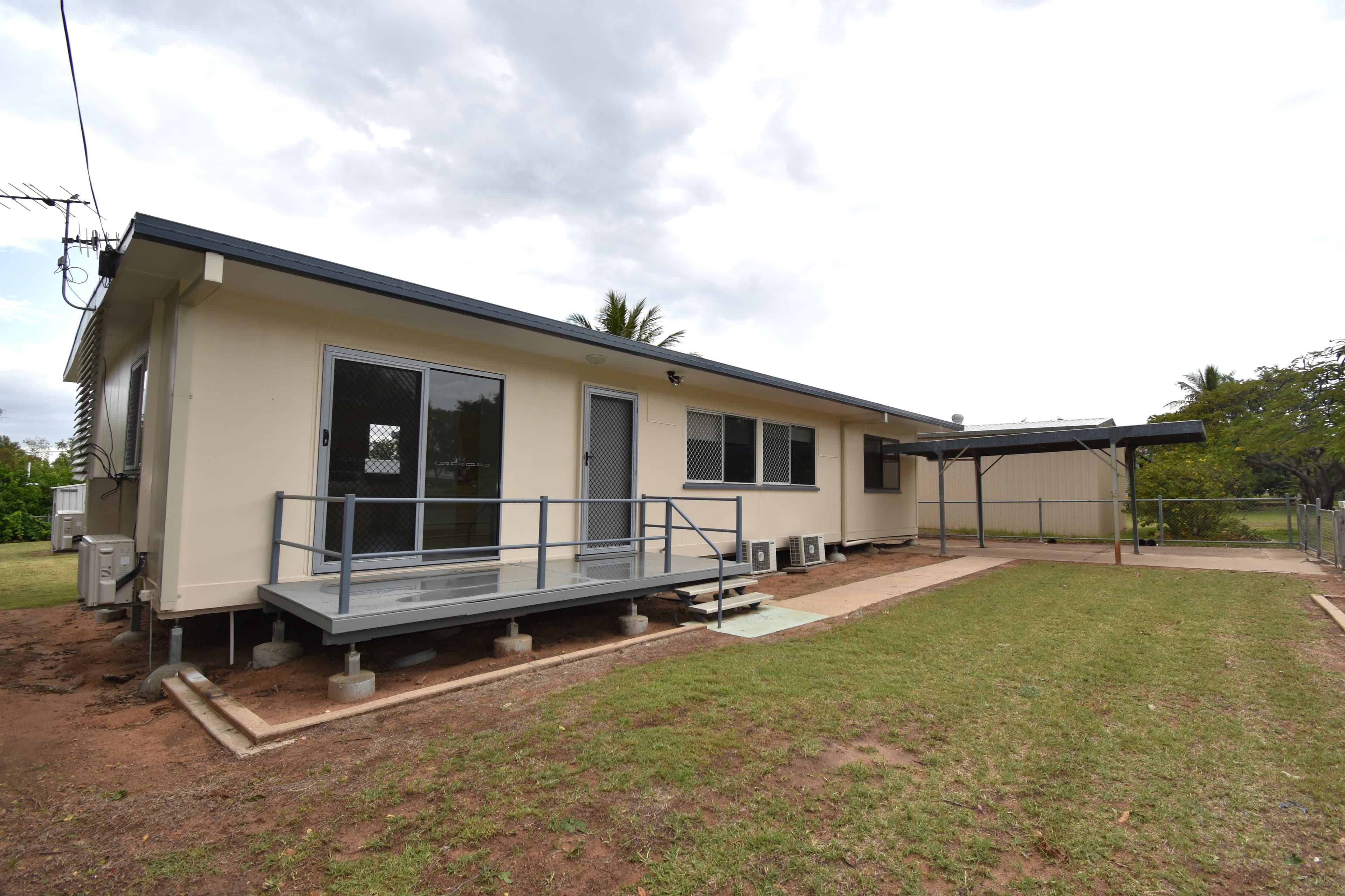 28 Poplar Street, Barcaldine QLD 4725, Barcaldine - Image 1