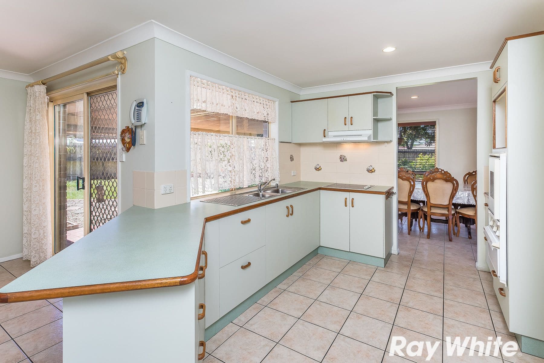 7 Cornelius Court, DECEPTION BAY QLD 4508, Deception Bay - Thumbnail 2