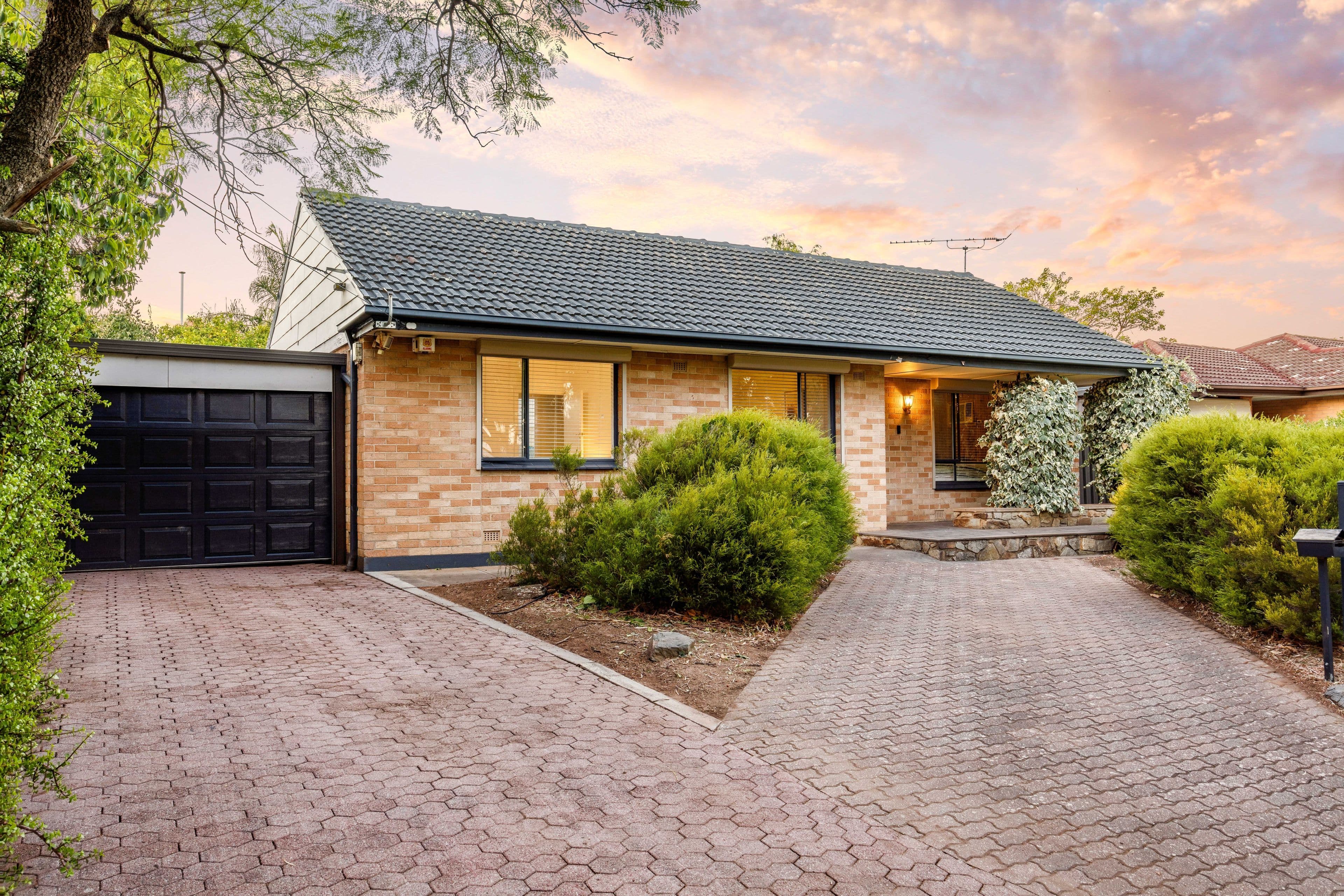 28 Heather Drive, Para Vista SA 5093, Para Vista - Thumbnail 2