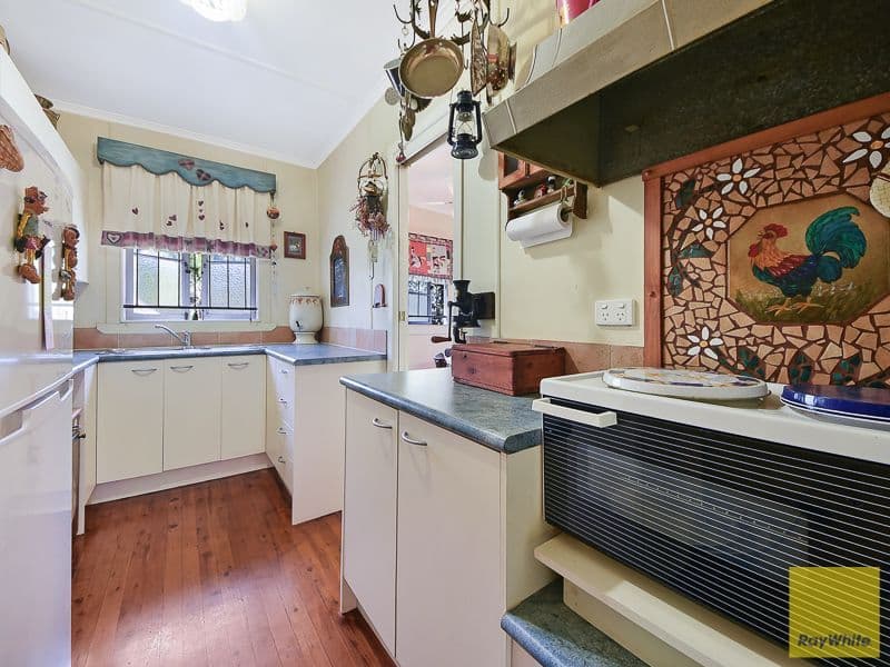 24 Lower Brighton Terrace, Sandgate QLD 4017, Sandgate - Thumbnail 6