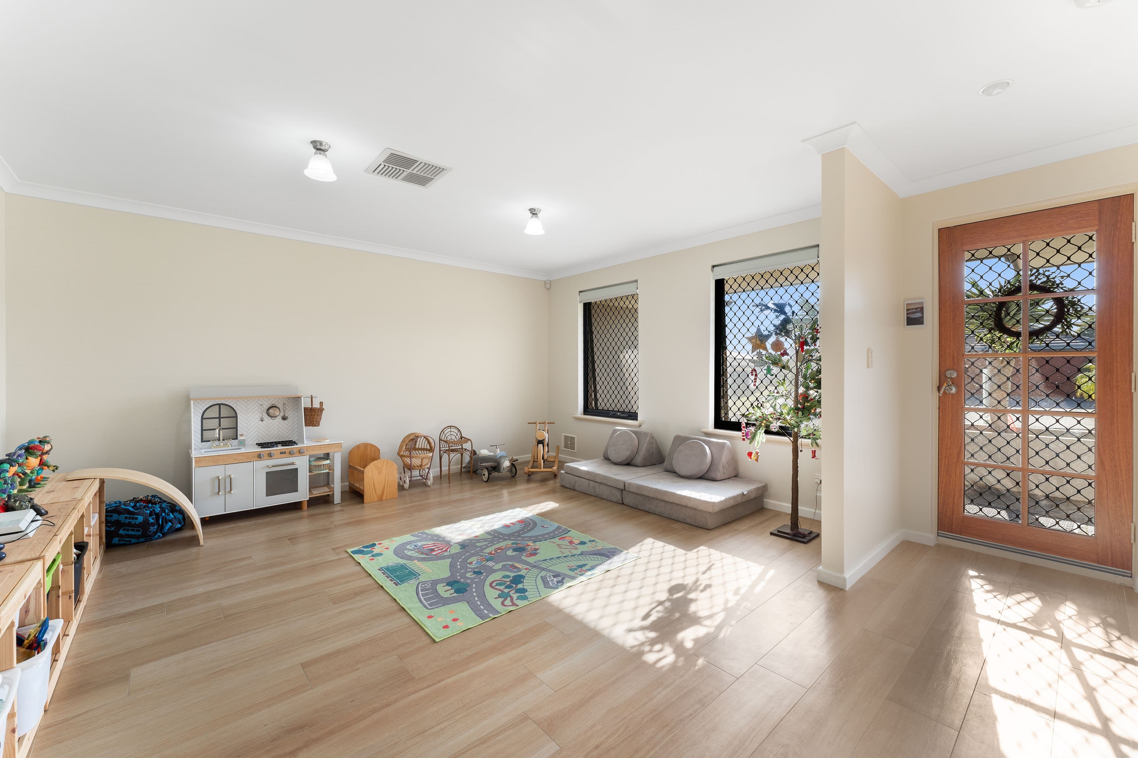 5 Mansfield Road, Secret Harbour WA 6173, Secret Harbour - Thumbnail 3