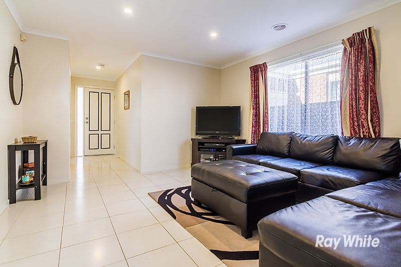 19 Charlotte Place, Cranbourne West VIC 3977, Cranbourne West - Thumbnail 3