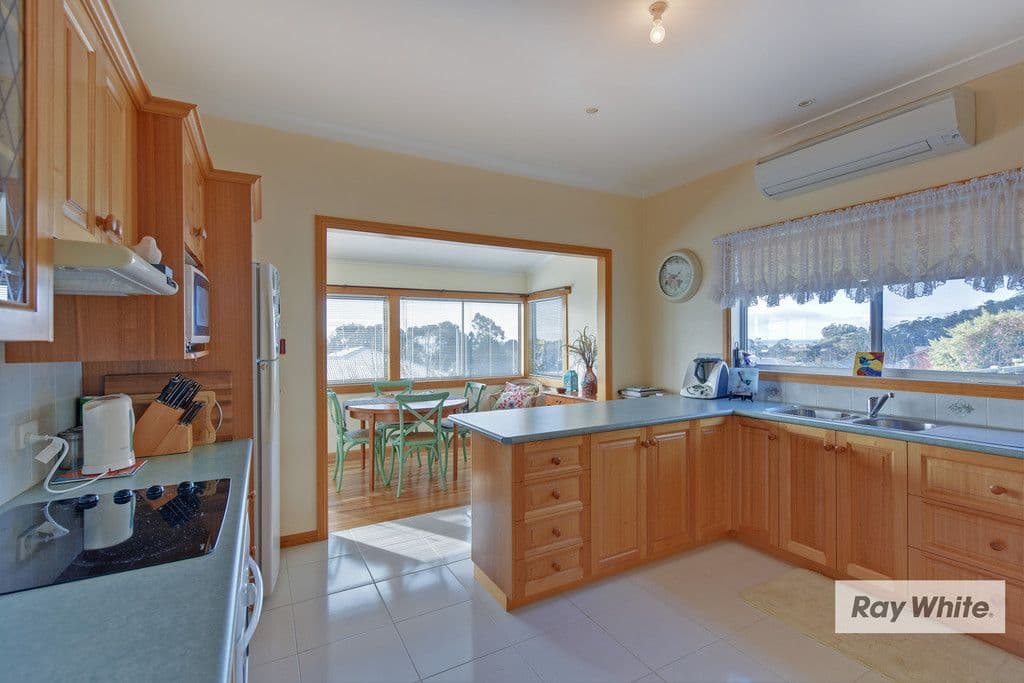 38 Falmouth Street, Somerset TAS 7322, Somerset - Thumbnail 4