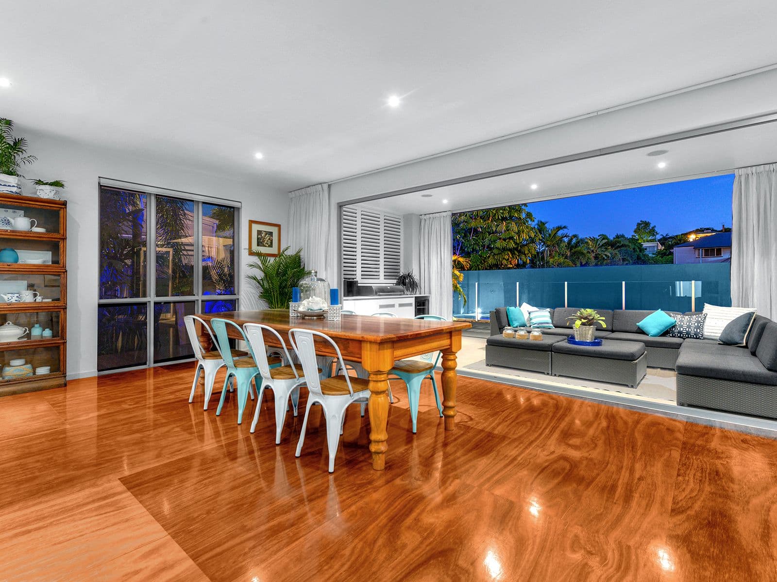 10 Cowper Street, Bulimba QLD 4171, Bulimba - Image 1
