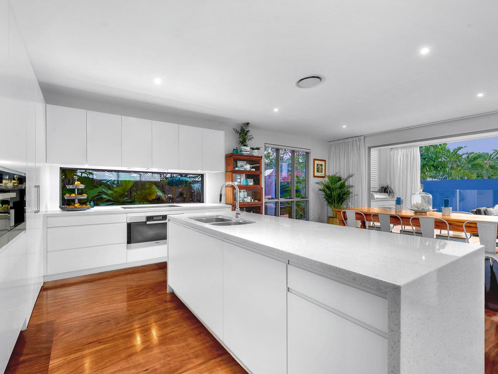 10 Cowper Street, Bulimba QLD 4171, Bulimba - Thumbnail 2