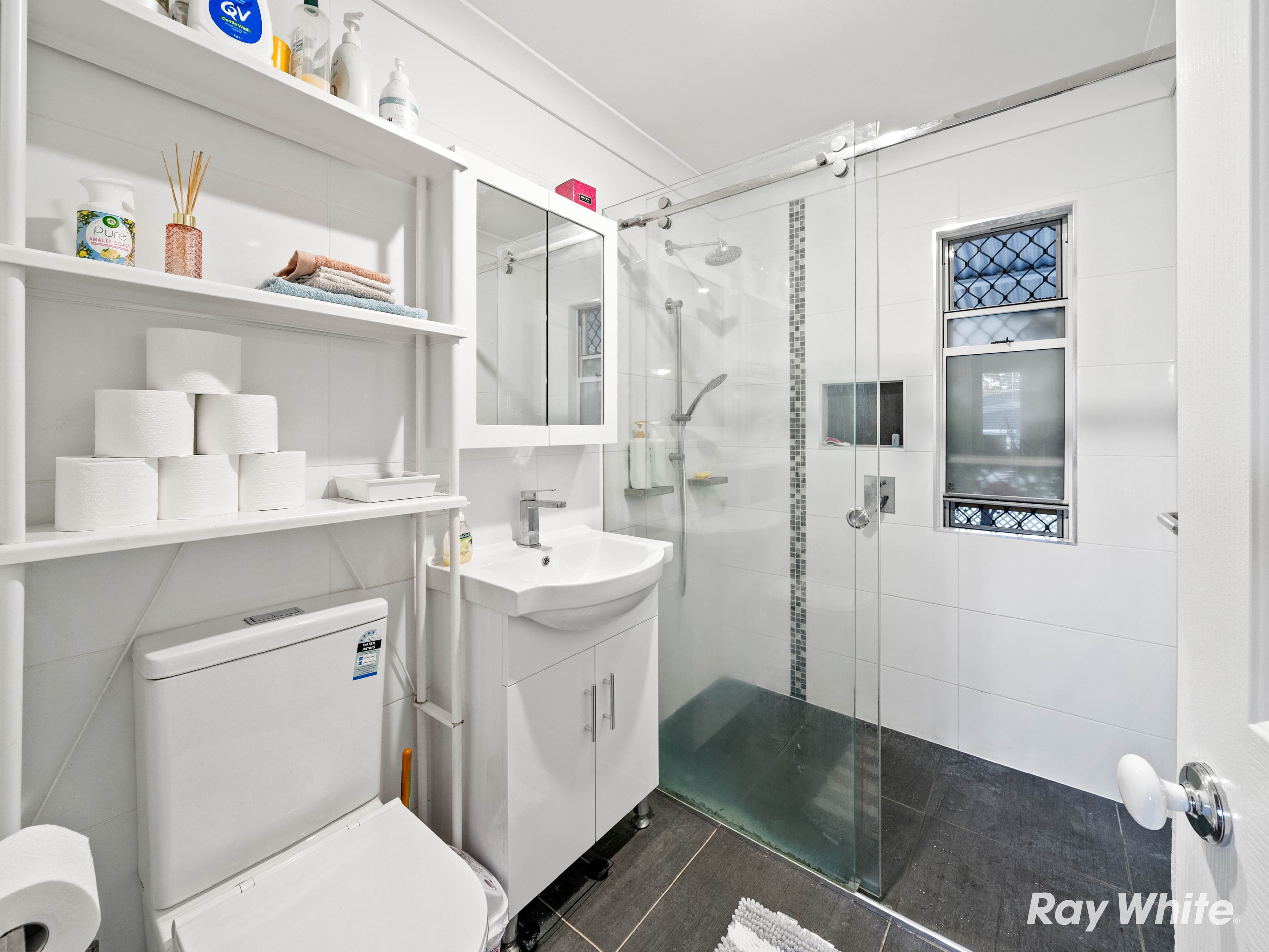 6 Phyllis Street, Eastern Heights QLD 4305, Eastern Heights - Thumbnail 8
