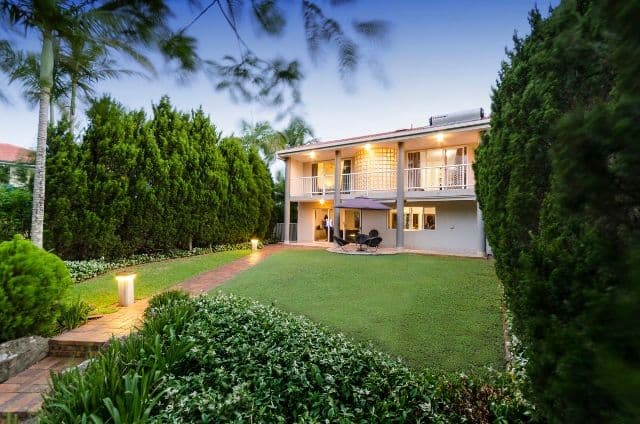 5 Cabana Boulevard, BENOWA WATERS QLD 4217, Benowa - Image 1