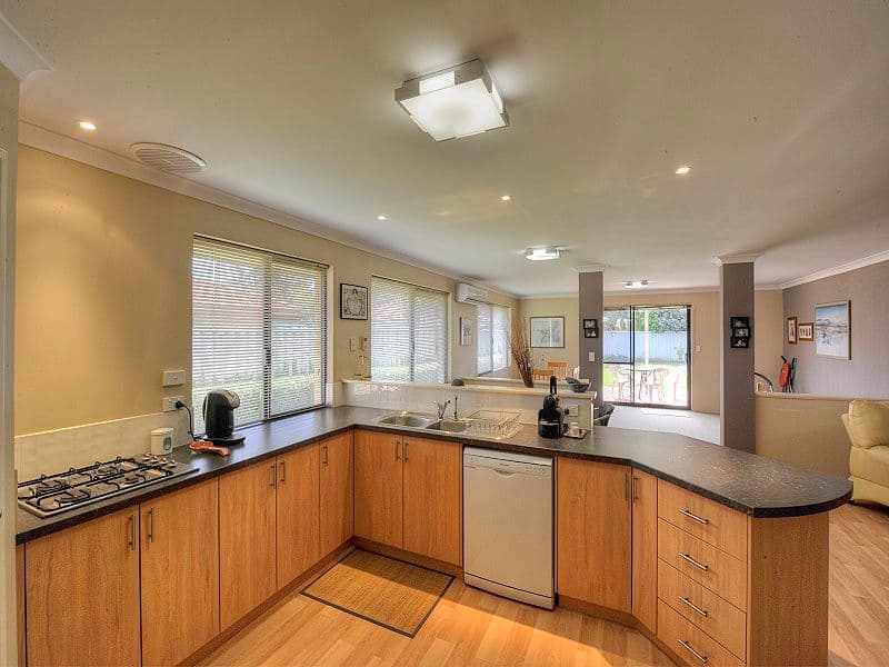38 Exchequer Avenue, GREENFIELDS WA 6210, Greenfields - Thumbnail 2