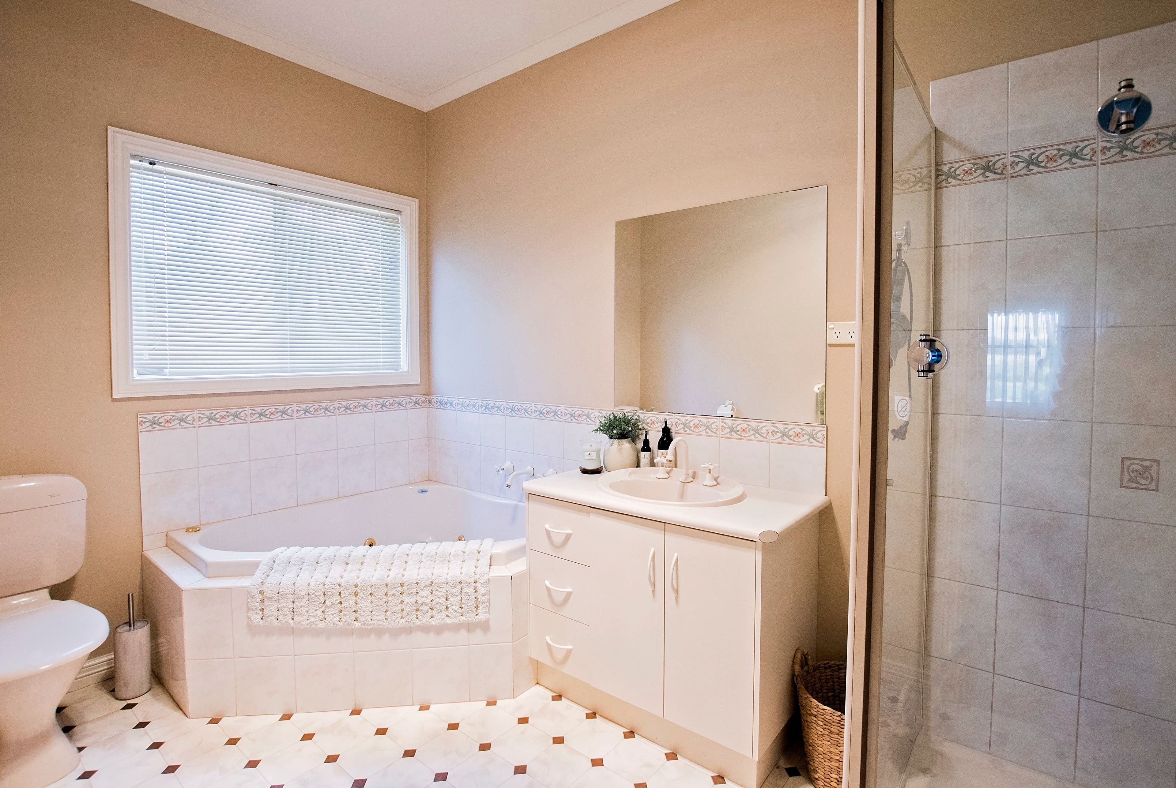82 Pascoe Street, Rochester VIC 3561, Rochester - Thumbnail 4