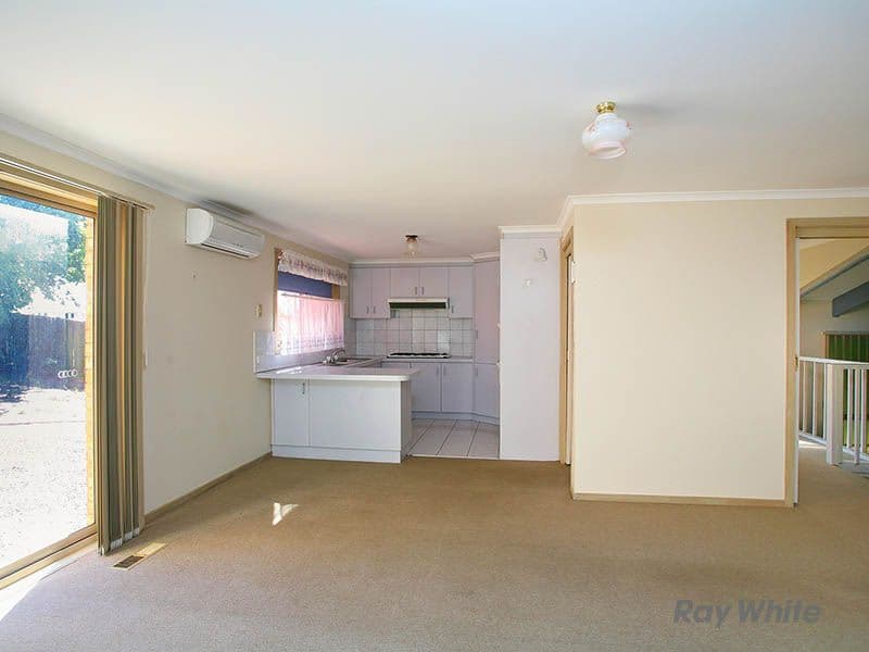 27 Telford Drive, BERWICK VIC 3806, Berwick - Thumbnail 7