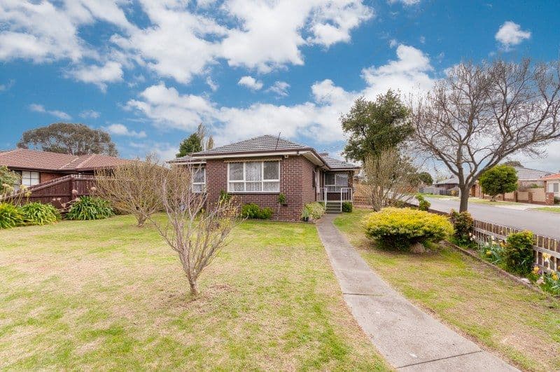 22 Alma Street, CRAIGIEBURN VIC 3064, Craigieburn - Thumbnail 2