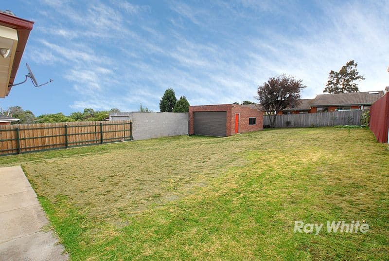9 Allison Avenue, EUMEMMERRING VIC 3177, Eumemmerring - Thumbnail 8