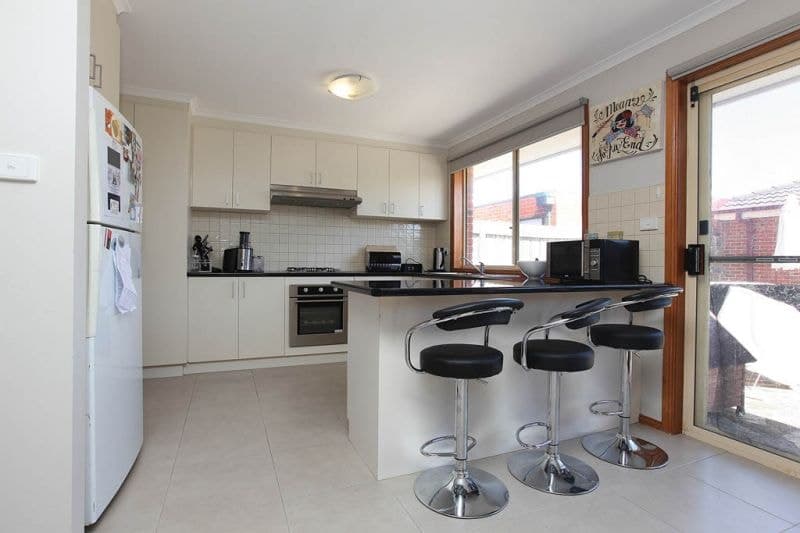 1/63 May Avenue, Altona Meadows - Thumbnail 3
