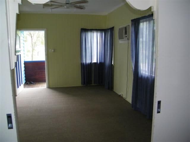 10 Flinders Street, GLADSTONE QLD 4680, West Gladstone - Thumbnail 3