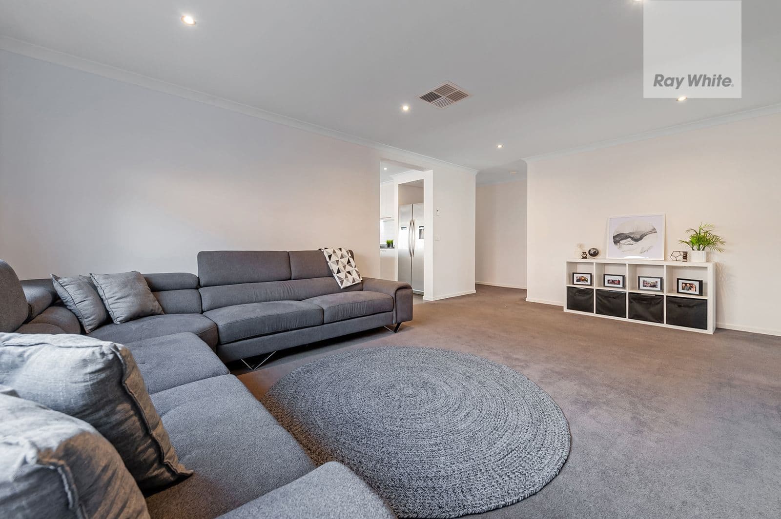 9 Nebula Crescent, Mickleham VIC 3064, Mickleham - Thumbnail 3