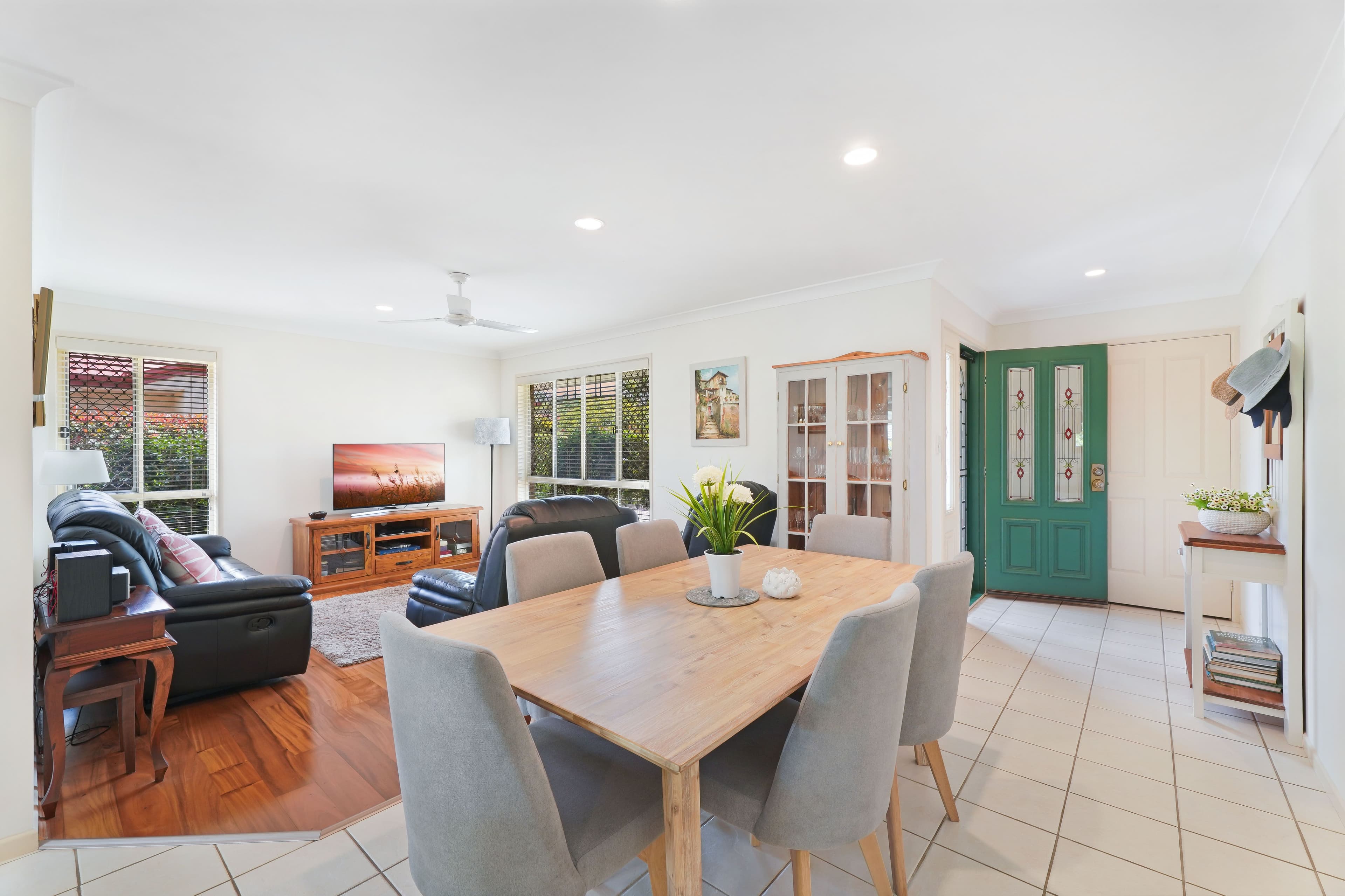27 Lambor Drive, Mudgeeraba QLD 4213, Mudgeeraba - Thumbnail 4