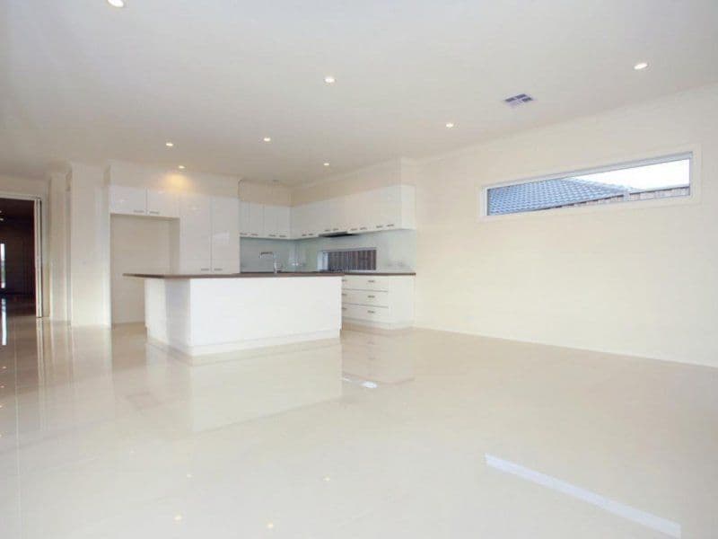 25 Bellis Circuit, CRANBOURNE SOUTH VIC 3977, Cranbourne South - Thumbnail 5
