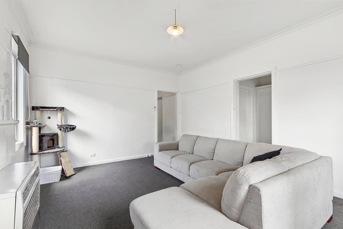 54 Robertson Street, Morwell VIC 3840, Morwell - Thumbnail 3