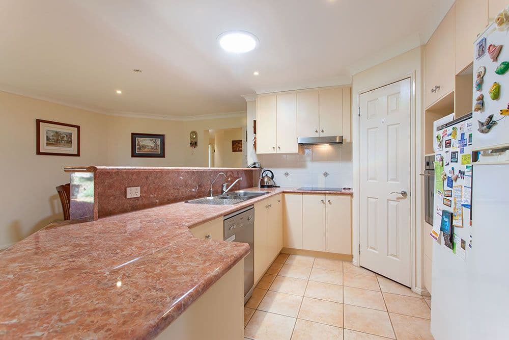 59 Palmer Drive, HIGHFIELDS QLD 4352, Highfields - Thumbnail 5