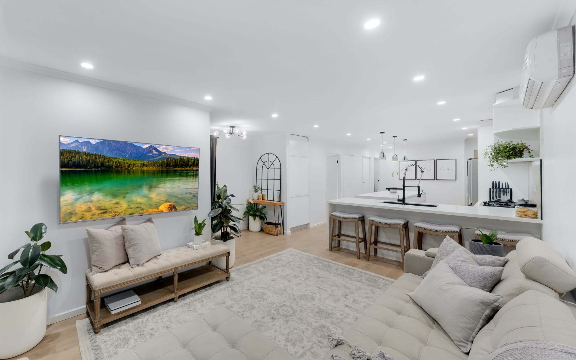 10 Desdemona Street, Rosemeadow NSW 2560, Rosemeadow - Thumbnail 2