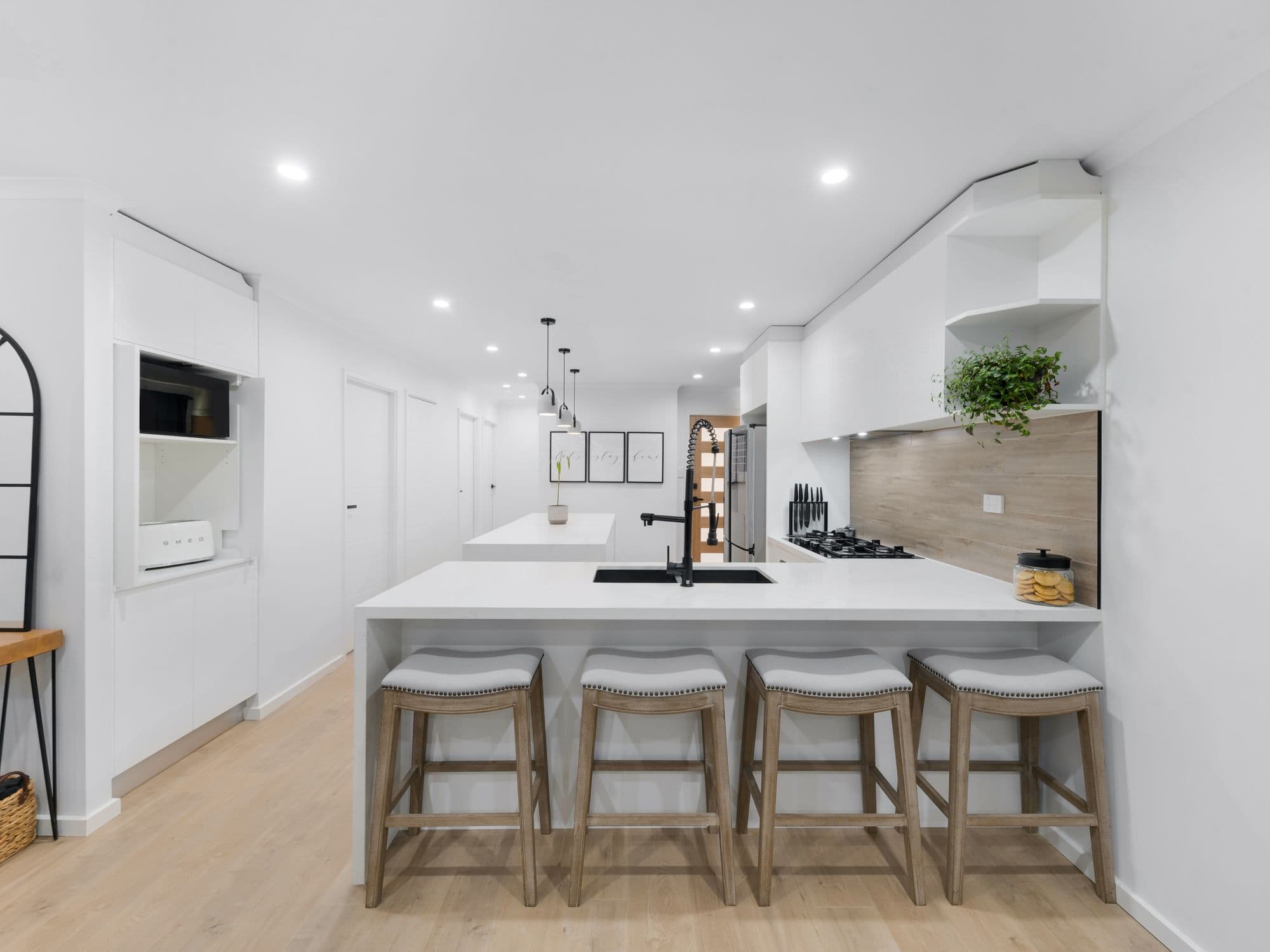 10 Desdemona Street, Rosemeadow NSW 2560, Rosemeadow - Thumbnail 4