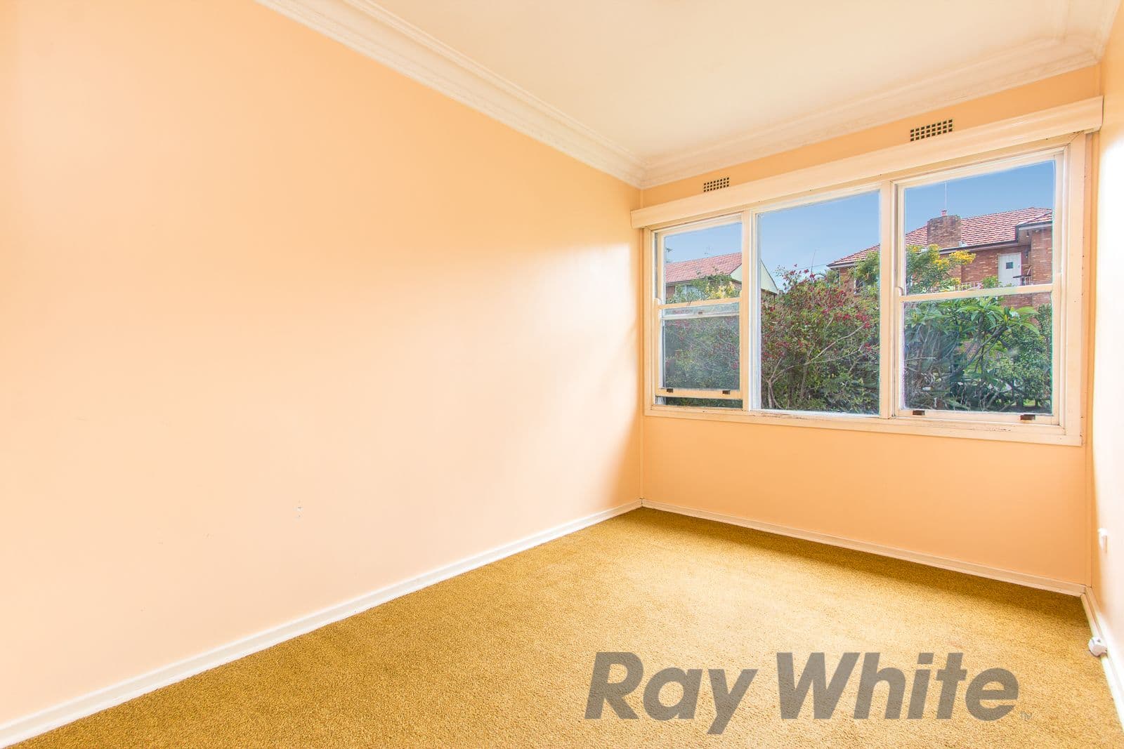 8 Dickinson Street, Charlestown - Thumbnail 4