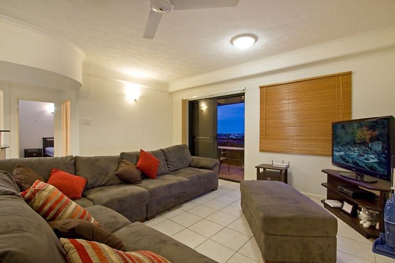 24 Harry Chan Avenue, DARWIN NT 0800, Darwin City - Thumbnail 2
