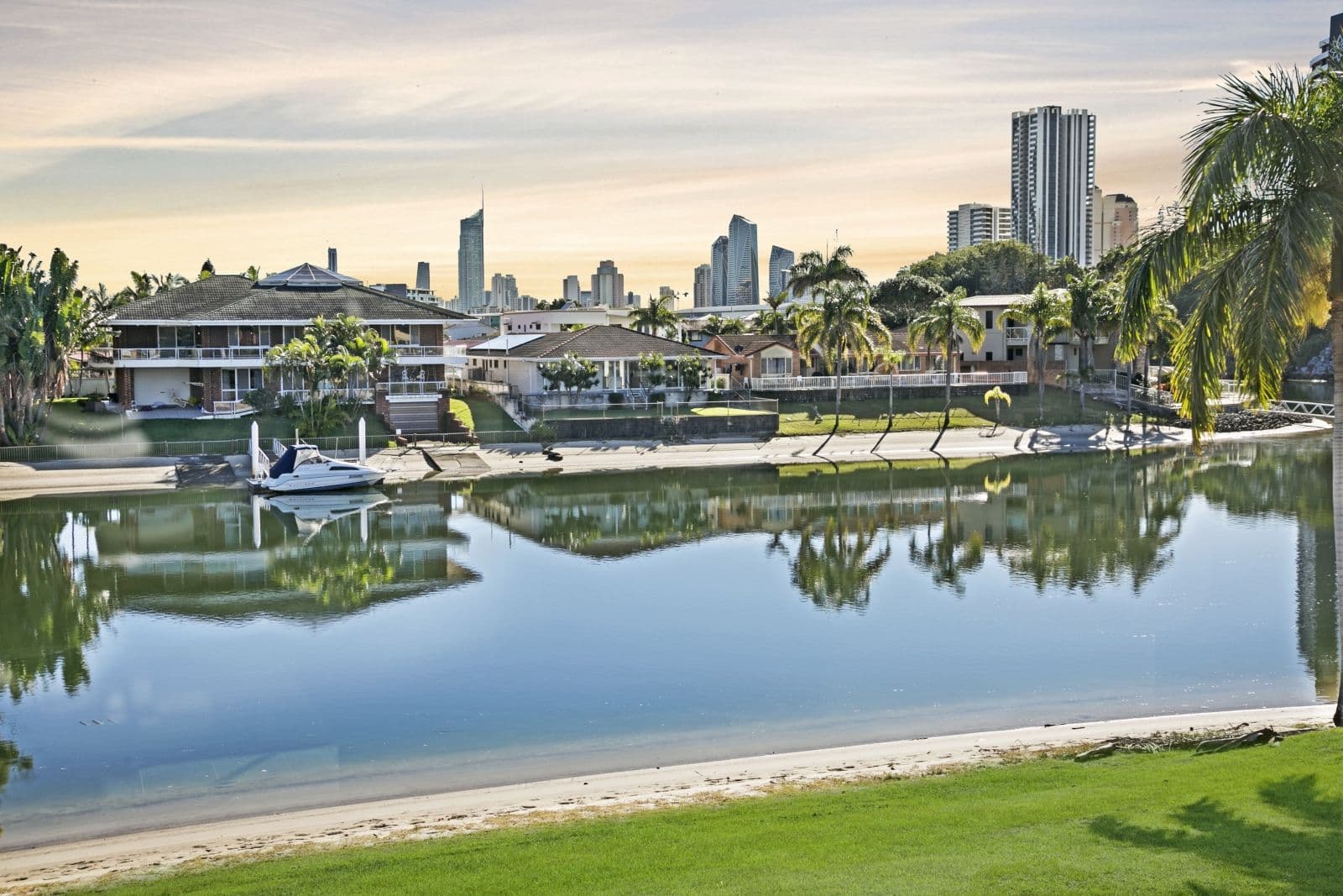 25-27 Hooker Boulevard, Broadbeach Waters QLD 4218, Broadbeach Waters - Image 1