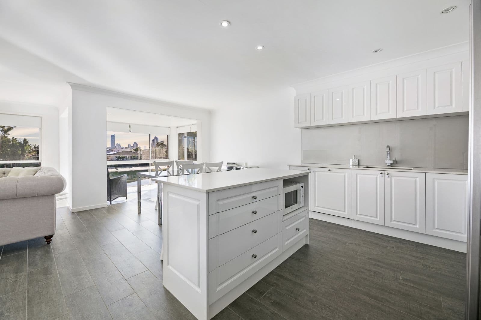 25-27 Hooker Boulevard, Broadbeach Waters QLD 4218, Broadbeach Waters - Thumbnail 5