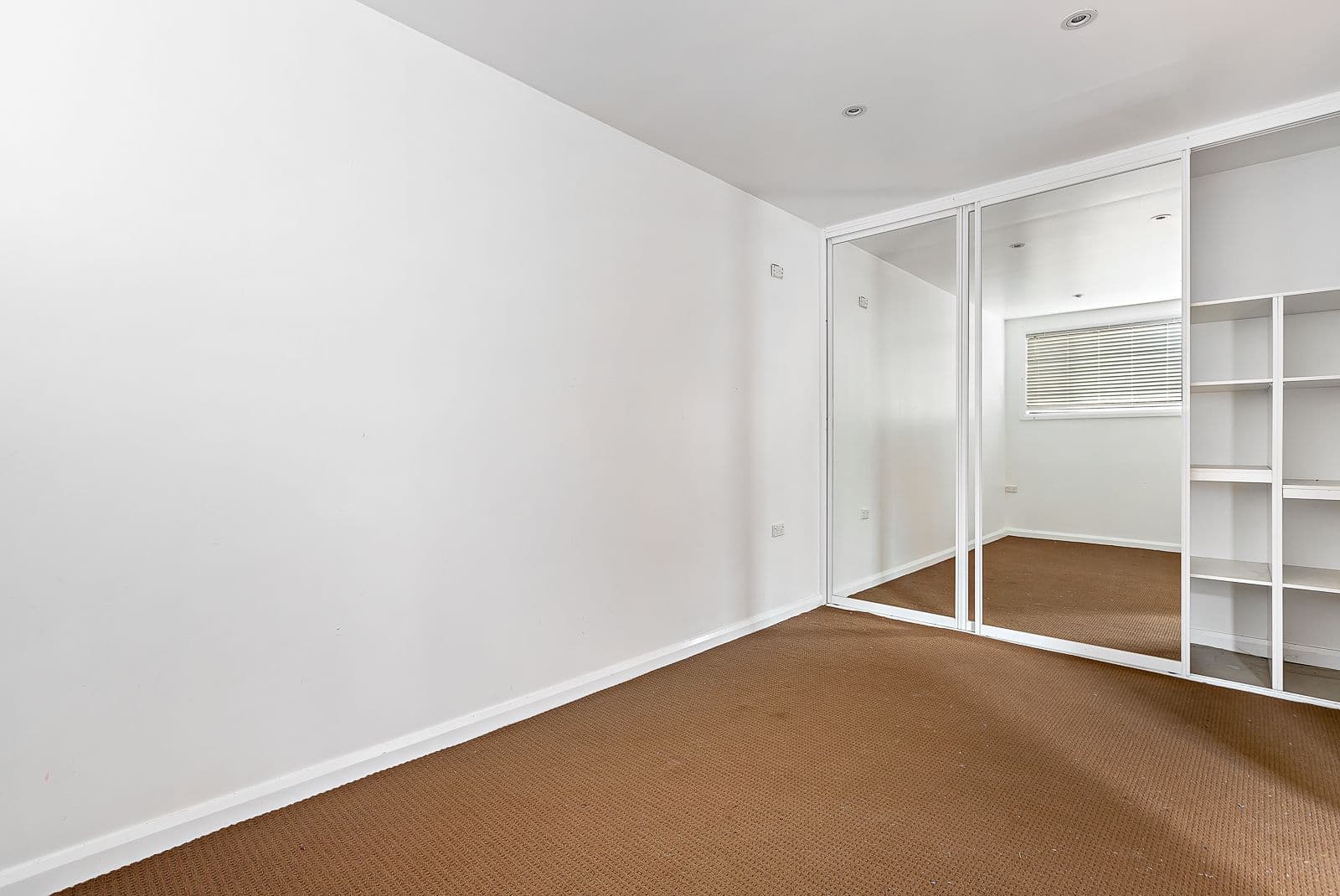 2 Emery Street, Cardiff - Thumbnail 3