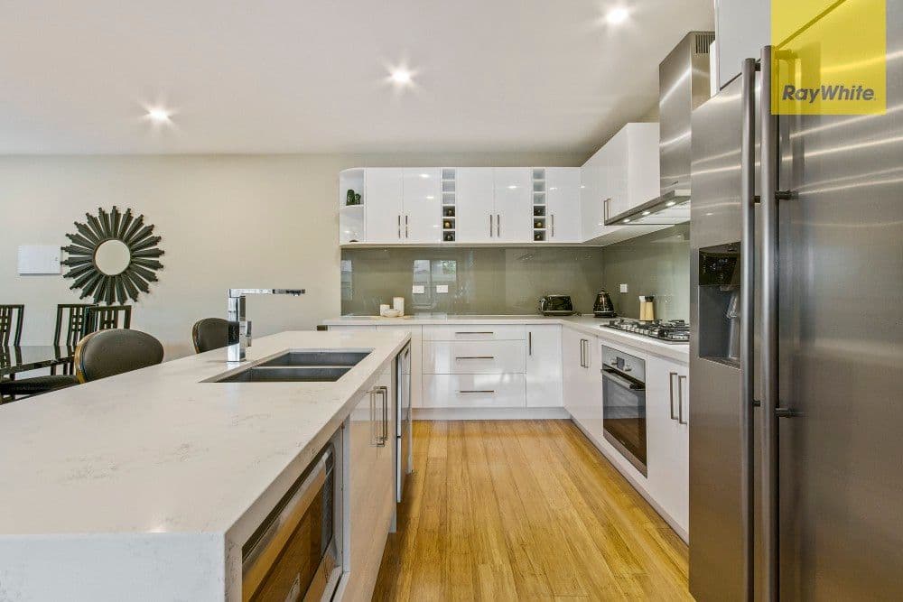 8 Grayson Drive, Scoresby VIC 3179, Scoresby - Thumbnail 3