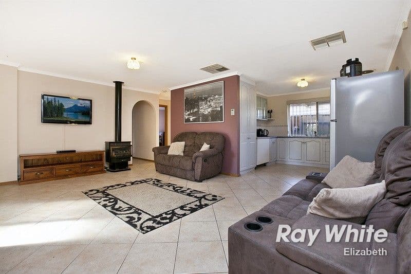 26 Reginald Parade, CRAIGMORE SA 5114, Craigmore - Thumbnail 5