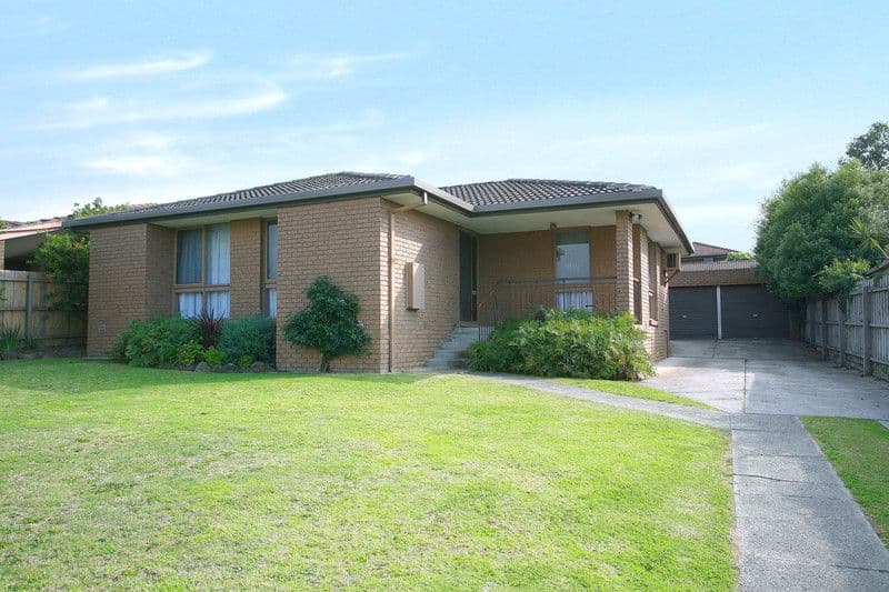 19 Ravenhill Crescent, ENDEAVOUR HILLS VIC 3802, Endeavour Hills - Image 1