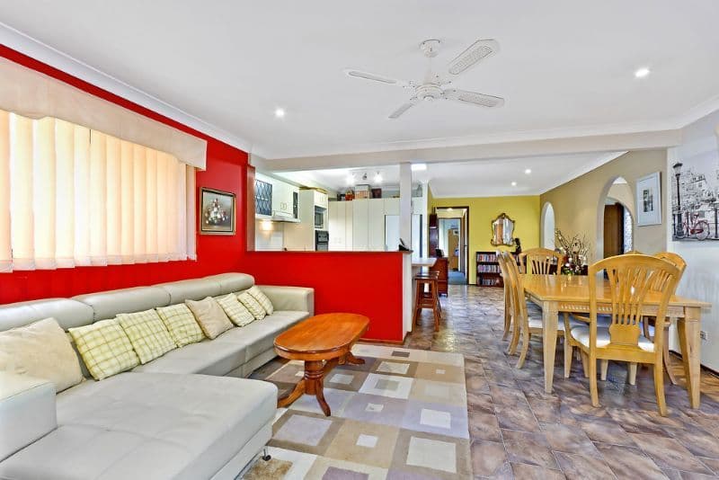 12 Elaine Avenue, BERKELEY VALE NSW 2261, Berkeley Vale - Thumbnail 4