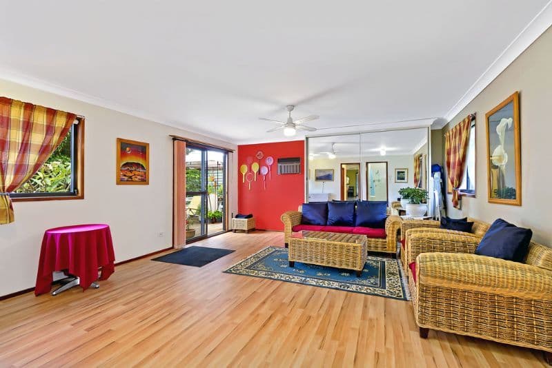 12 Elaine Avenue, BERKELEY VALE NSW 2261, Berkeley Vale - Thumbnail 5