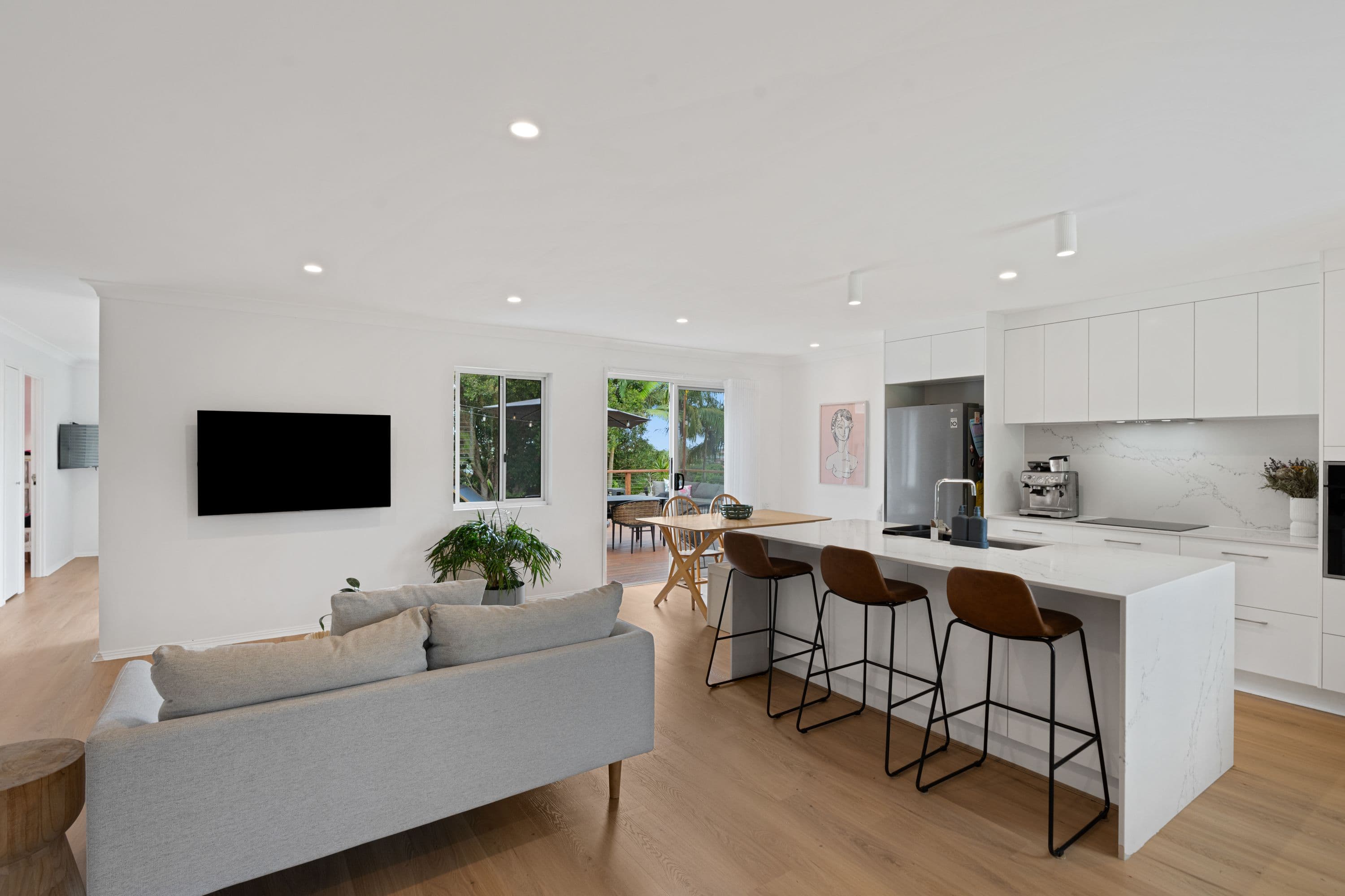 6 Ash Drive, Banora Point NSW 2486, Banora Point - Thumbnail 2