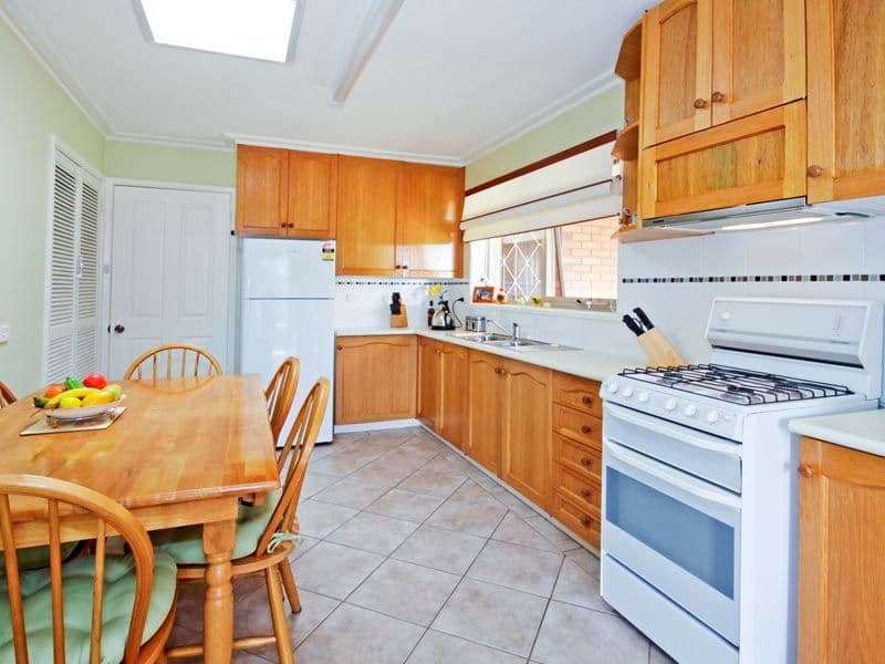 10 Chanel Avenue, BELL POST HILL VIC 3215, Bell Post Hill - Thumbnail 5
