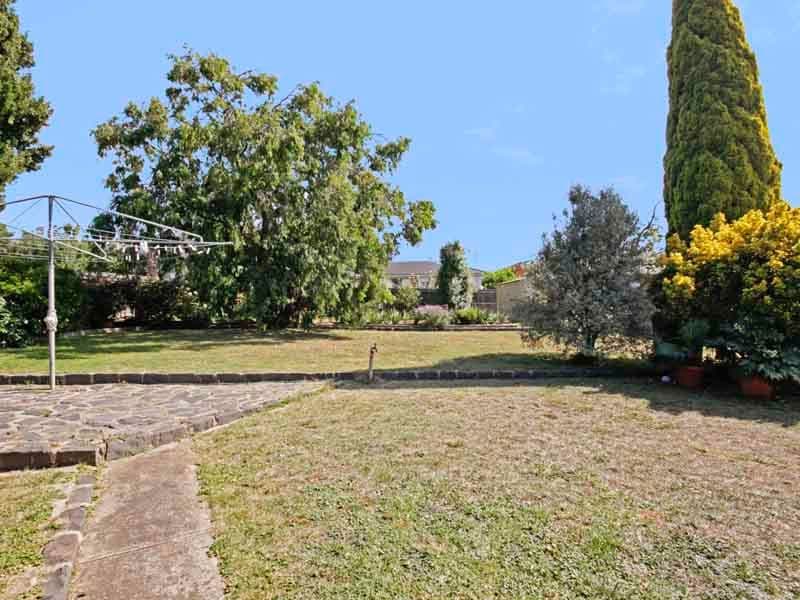 10 Chanel Avenue, BELL POST HILL VIC 3215, Bell Post Hill - Thumbnail 8