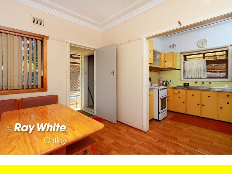 20 Oatley Parade, OATLEY NSW 2223, Oatley - Thumbnail 3