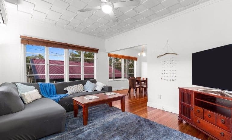 552 Stafford Road, Stafford QLD 4053, Stafford - Thumbnail 2