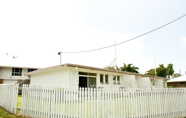 39 Keswick Avenue, SLADE POINT QLD 4740, Slade Point - Thumbnail 2