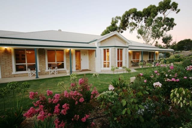 11 Jarman Crescent, CLARE SA 5453, Clare - Image 1