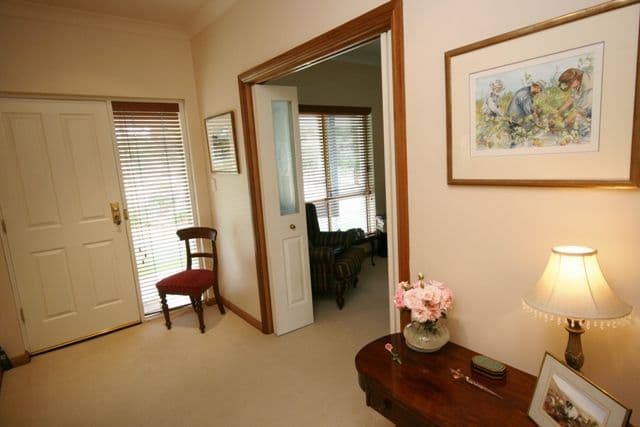 11 Jarman Crescent, CLARE SA 5453, Clare - Thumbnail 4