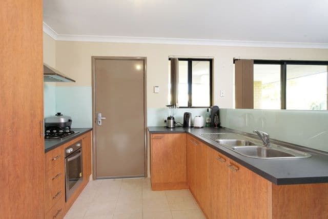 36a Parry Avenue, BATEMAN WA 6150, Bateman - Thumbnail 2
