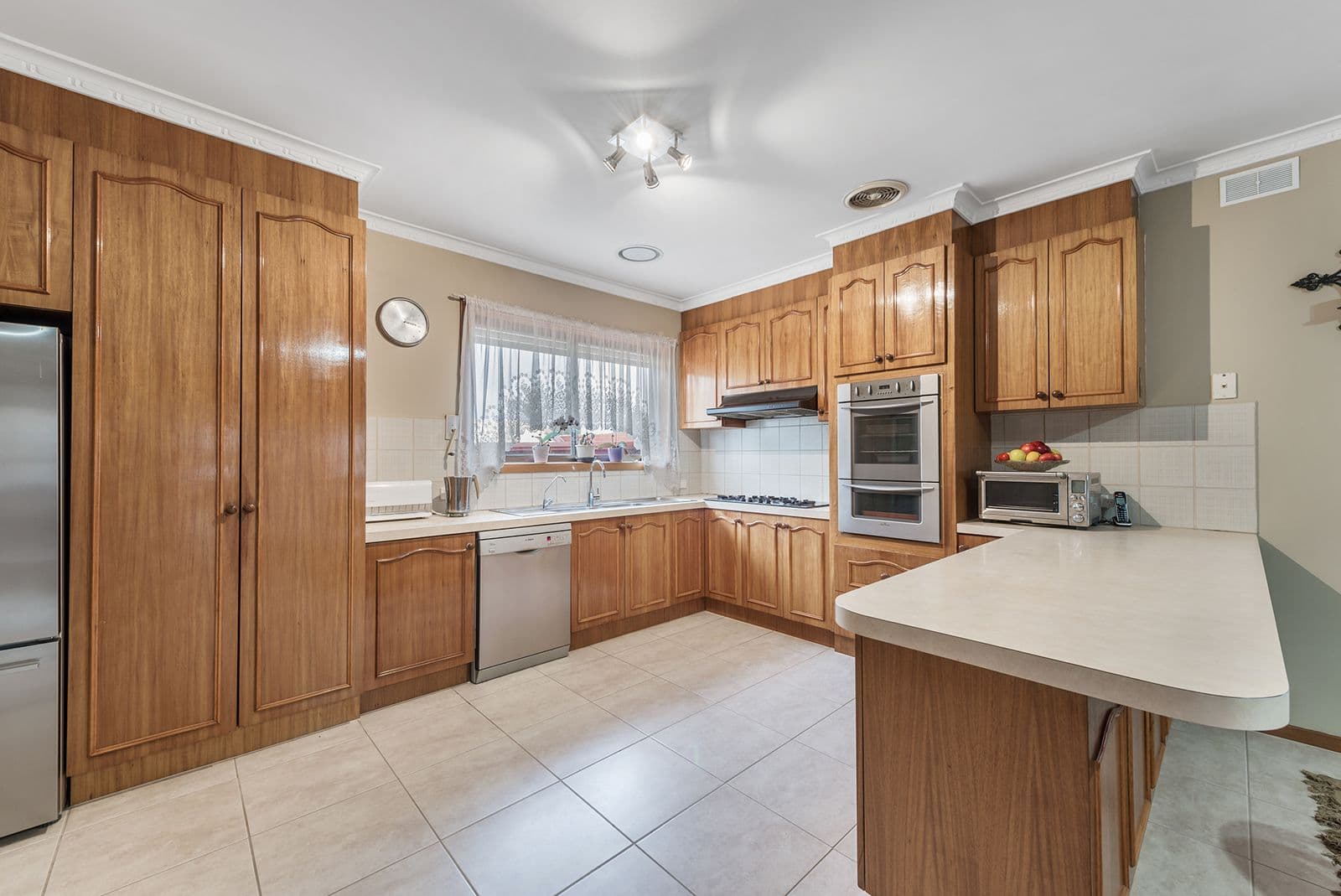 5 Peterlee Court, Craigieburn VIC 3064, Craigieburn - Thumbnail 4