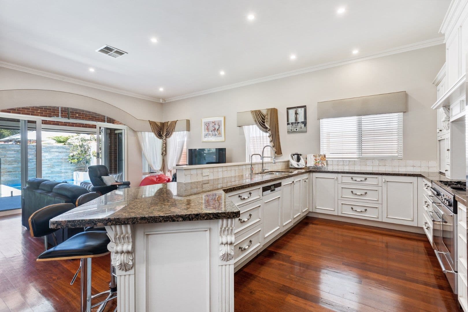 34 Waverley Street, South Perth WA 6151, South Perth - Thumbnail 7