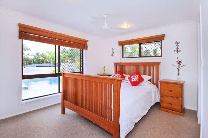17 Mackay Place, BURLEIGH WATERS QLD 4220, Burleigh Waters - Thumbnail 3