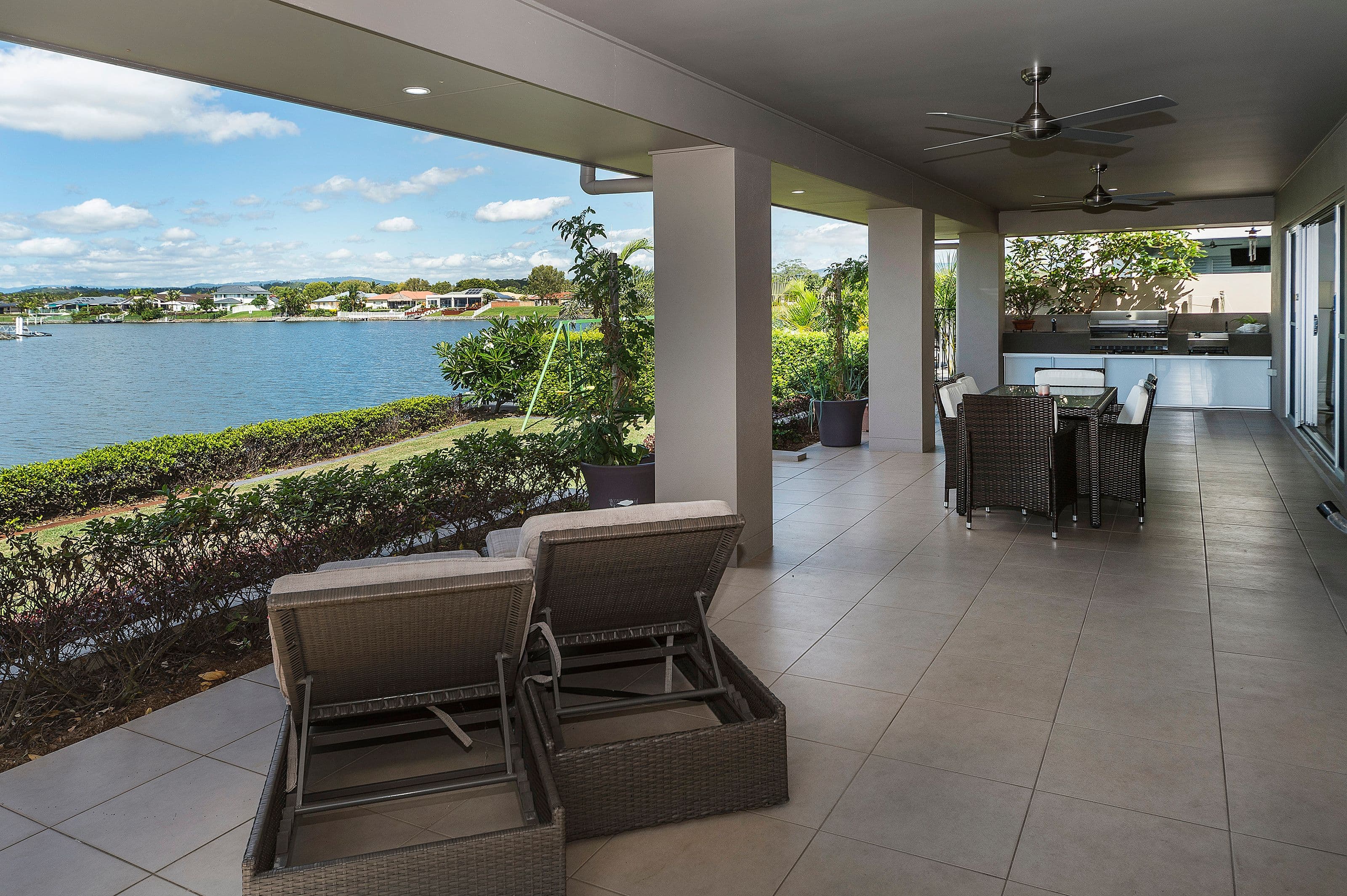 126 The Peninsula, Helensvale QLD 4212, Helensvale - Thumbnail 3