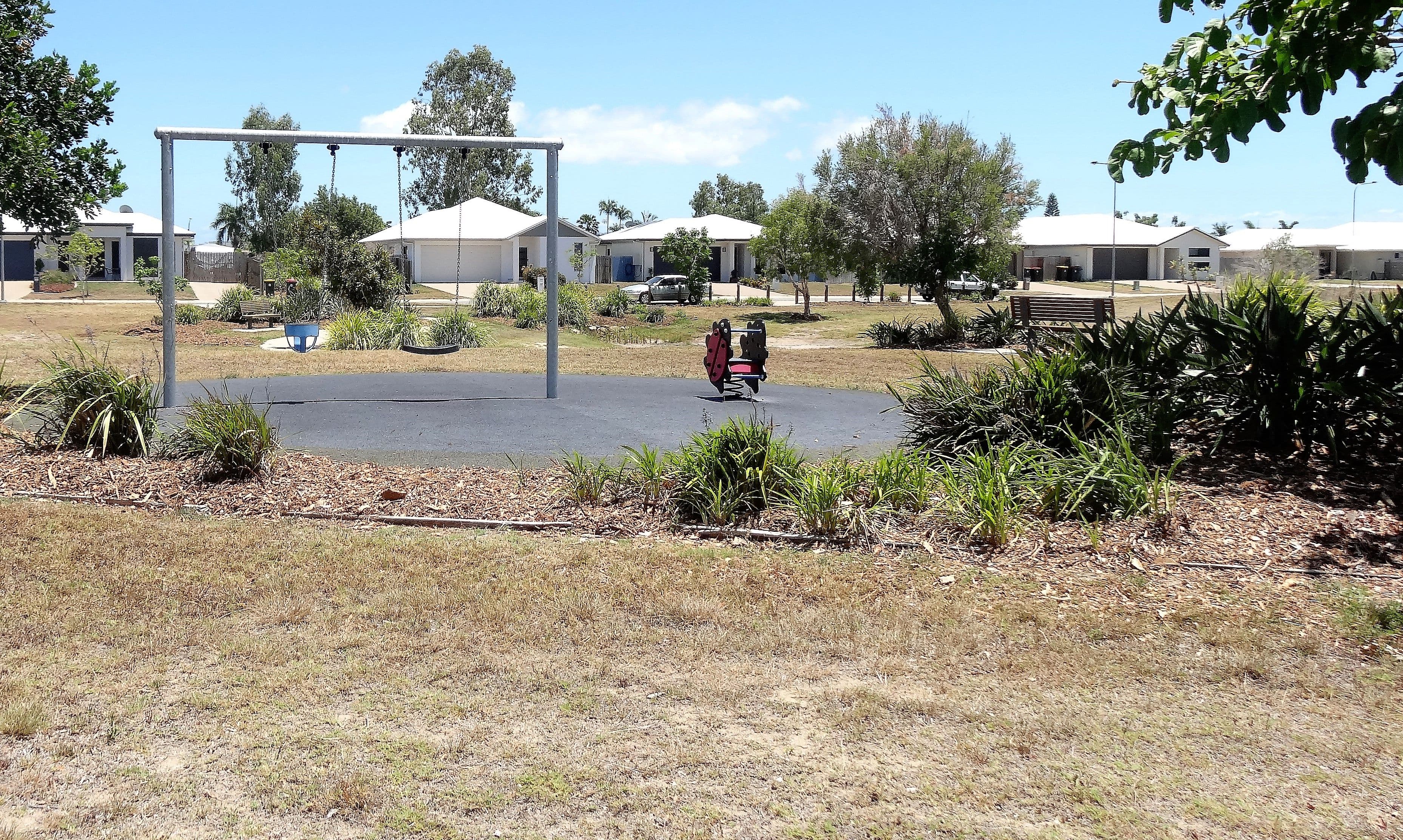 16 Malibu Parade, Mount Louisa QLD 4814, Mount Louisa - Thumbnail 3